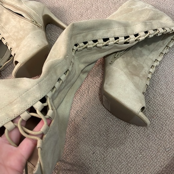 Over the knee boots - Picture 2 of 7